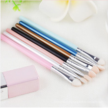 Кисть для теней Single Spongy Head Eye Shadow Brush